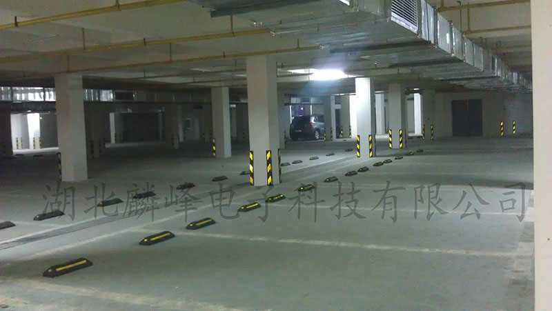 麟峰停车场案例